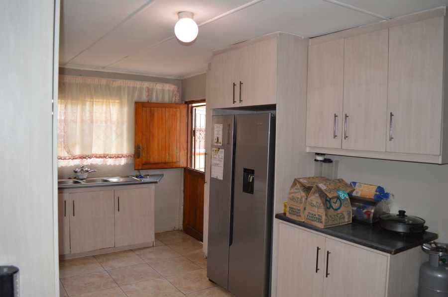 4 Bedroom Property for Sale in Aloevale Eastern Cape